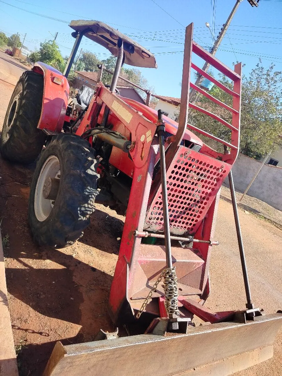 Massey Ferguson 4283 trassado 4x4