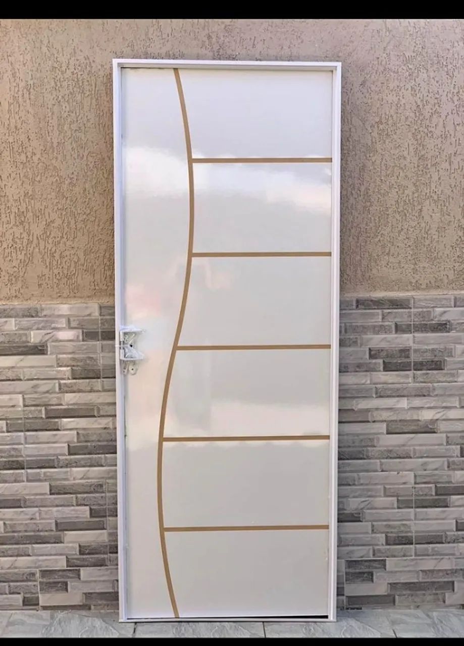 porta de madeira com caixonete em aço branquinho  - Foto 4