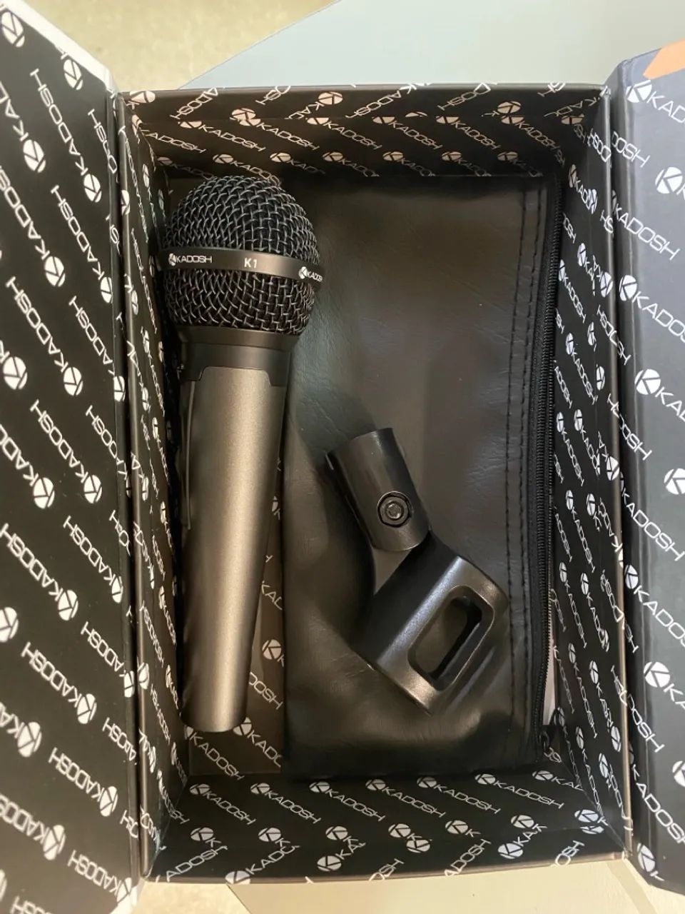 Microfone De Mão Kadosh K1 Profissional Dinâmico - Foto 2