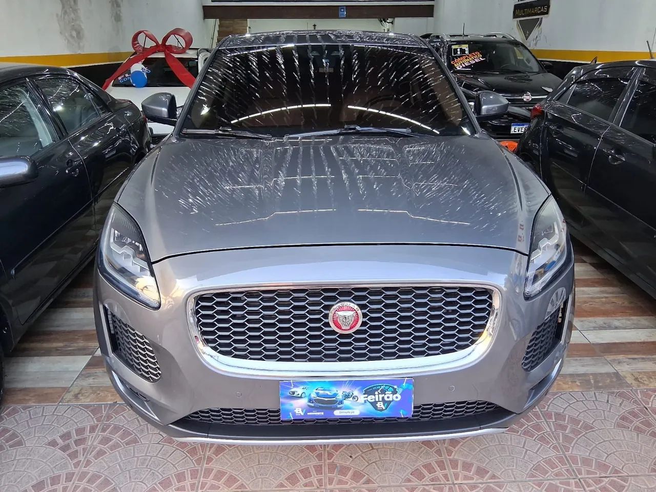 Jaguar E-Pace 2.0 AWD 249cv Aut. 2019 - Foto 2