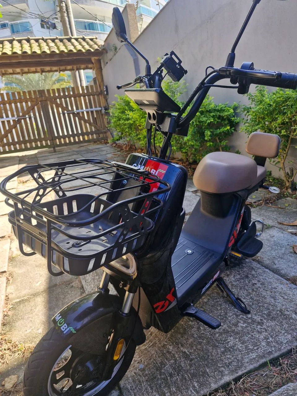 Scooter Elétrica Mobi - 2 meses de uso
