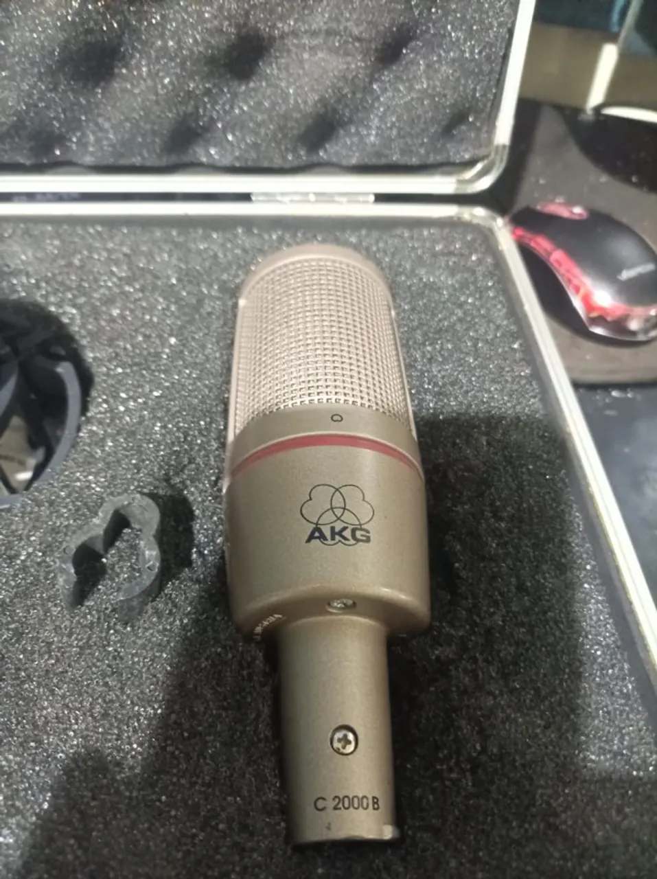 Vendo microfone p estúdio AKG C2000