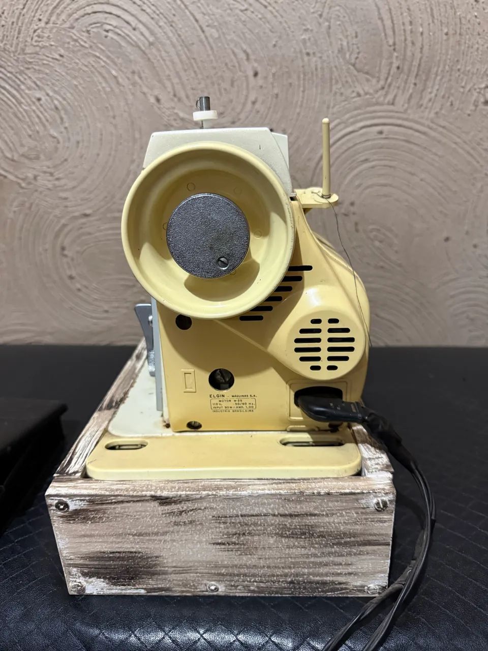 Máquina de costura Elgin Zig Zag64850146126338122