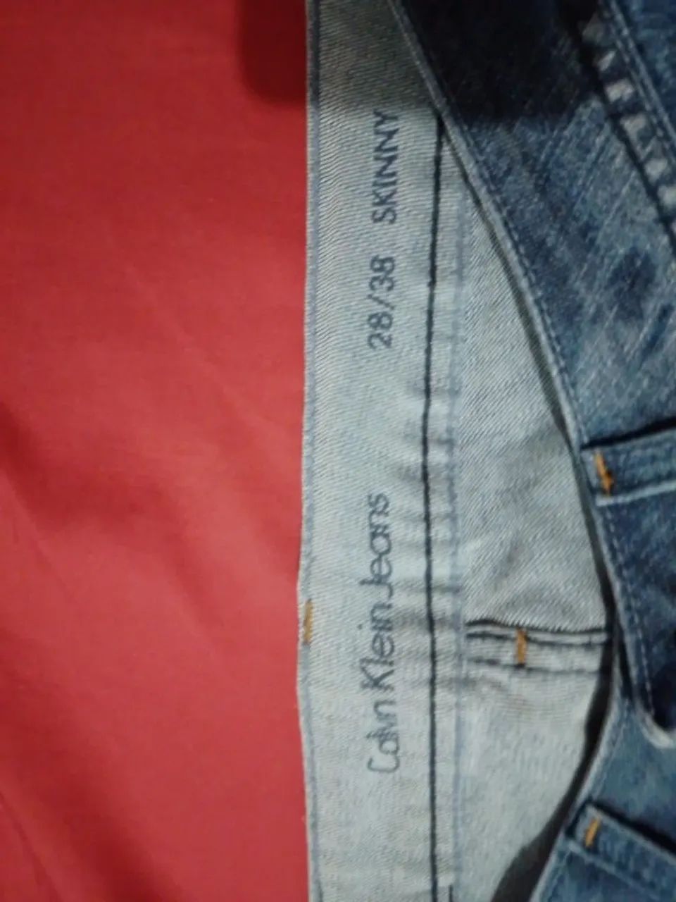 Calça jeans feminina número 38 conservada  - Foto 2