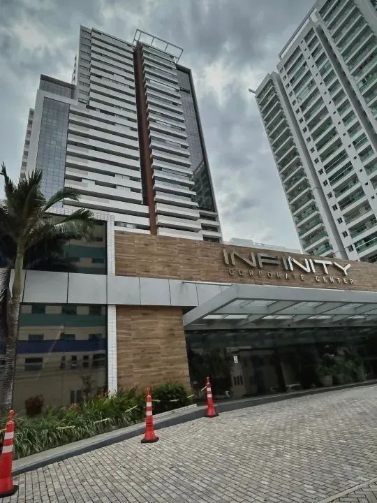 Sala comercial à venda no Marco - Infinity Corporate | Fala com a Garantia!