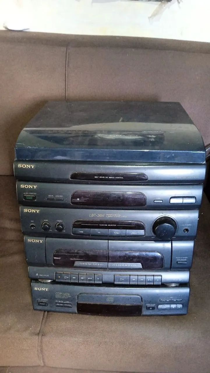 Toca Disco Sony LBT - 36W + Vídeo Cassete Sony CDP - M28