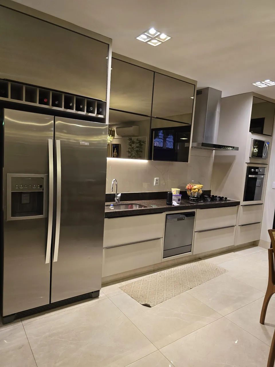Vende-se Sobrado de Três quartos sendo uma suíte - Foto 3