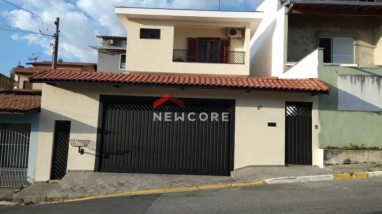 Sobrado em Rua Fioravante Viel - Adalgisa - Osasco/SP