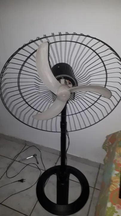 Ventilador de Pé - Foto 2