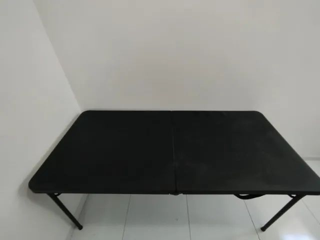 Mesa Maleta Preta Dobrável Usada - Foto 2