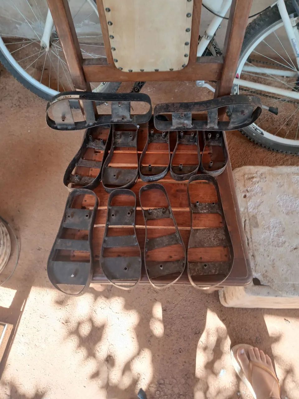 Vendo uma máquina de fazer chinelo  - Foto 4