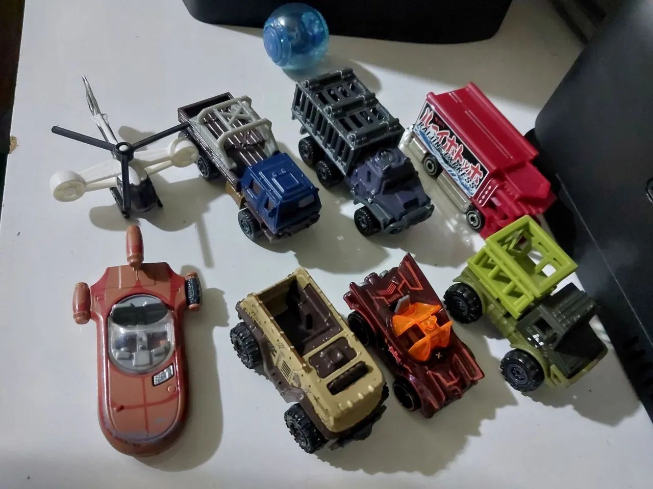 Conjunto 9 hot wheels e matchbox temáticos