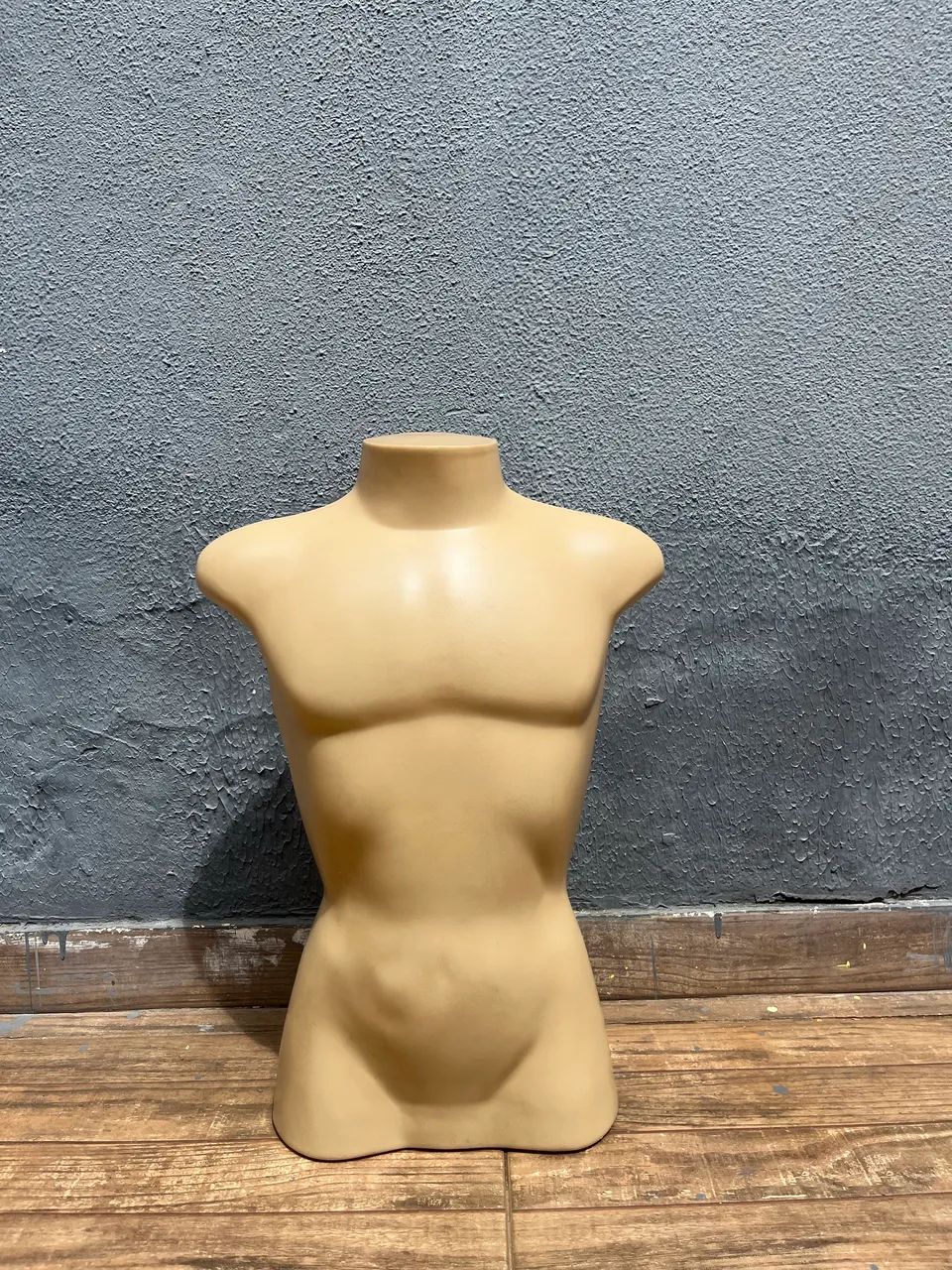 Torso masculino para exposição de roupas - Foto 2