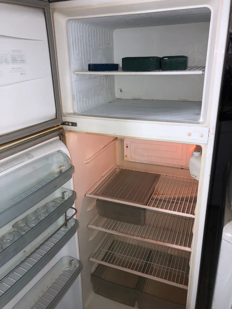 Geladeira da marca GE 440 litros duplex  - Foto 4