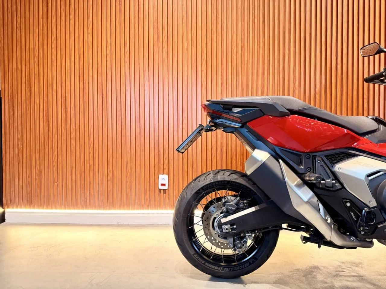 HONDA X-ADV 750 - Foto 5