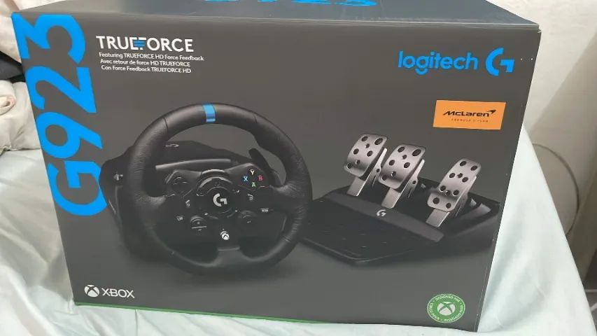 Volante Logitech G923 para Xbox Series X|S, Xbox One e PC com TRUEFORCE