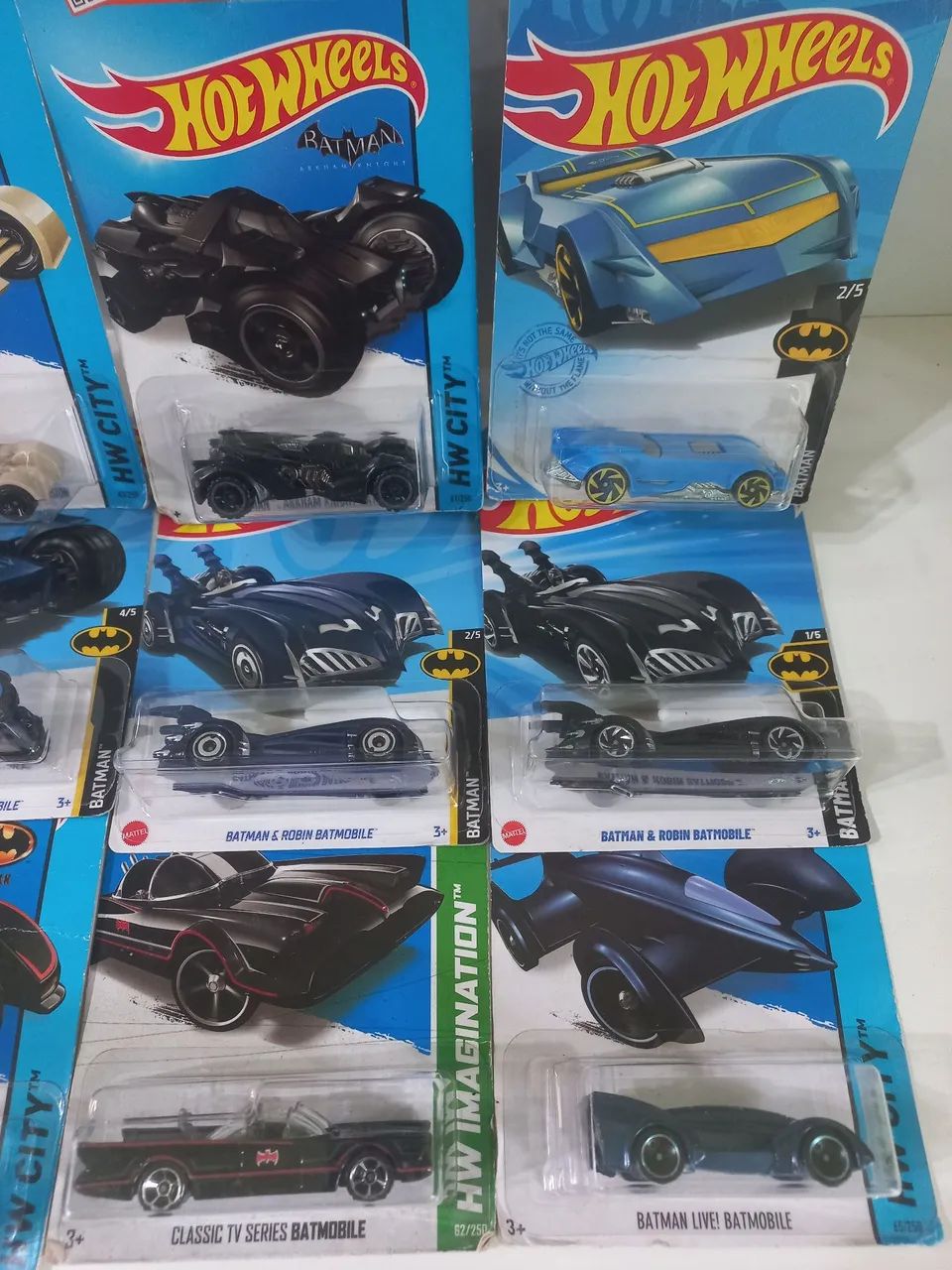 Miniaturas Hotwheels Batman 9 unidades (temática lacradas) - Foto 3