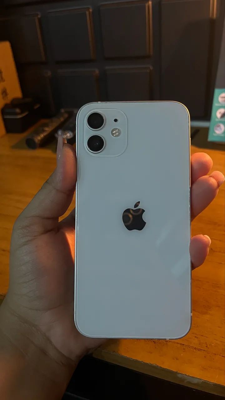 IPHONE 12