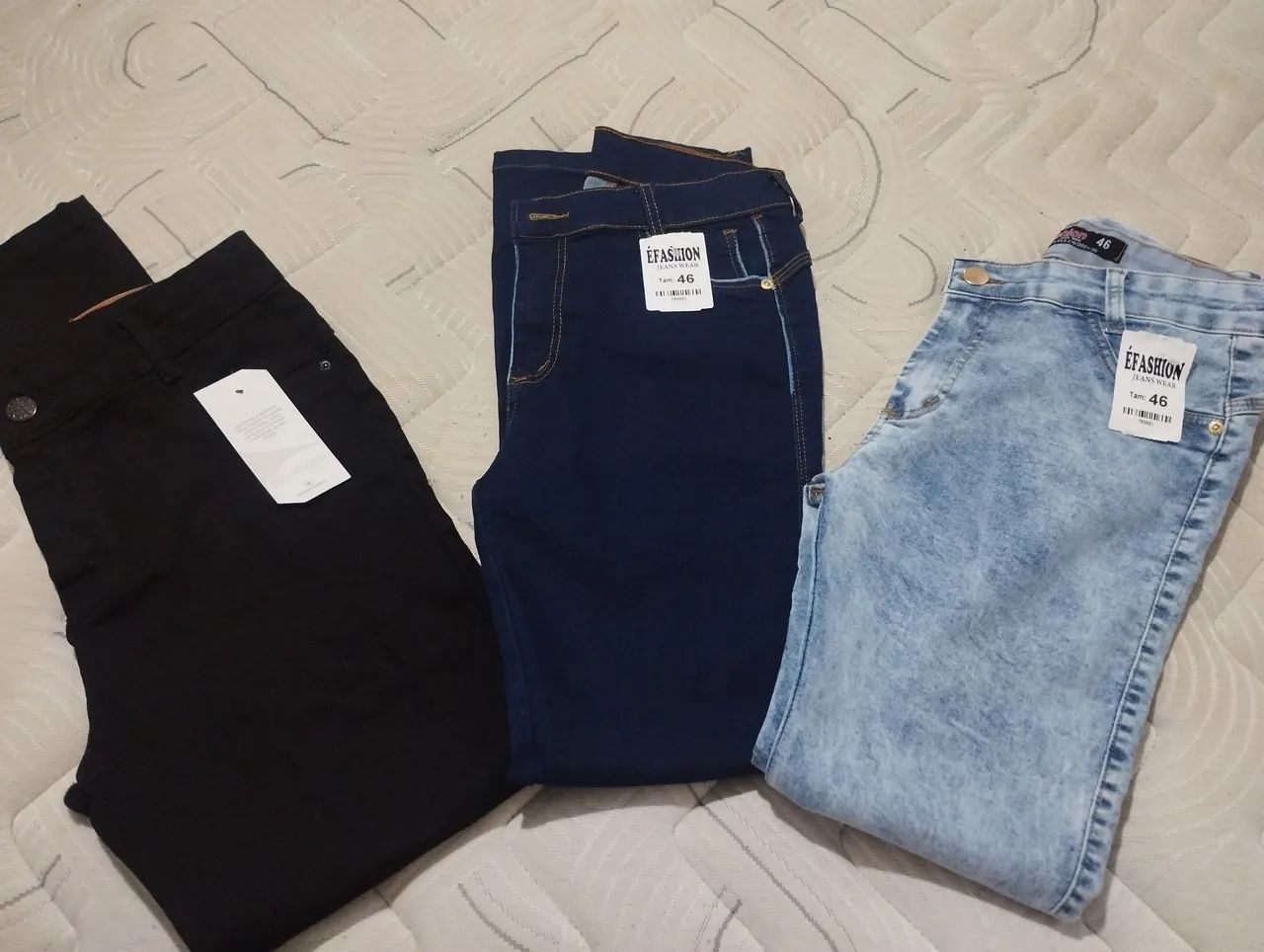 Vende se calça jeans 