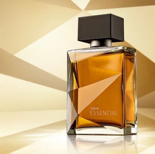 Perfume Natura Essencial na caixa