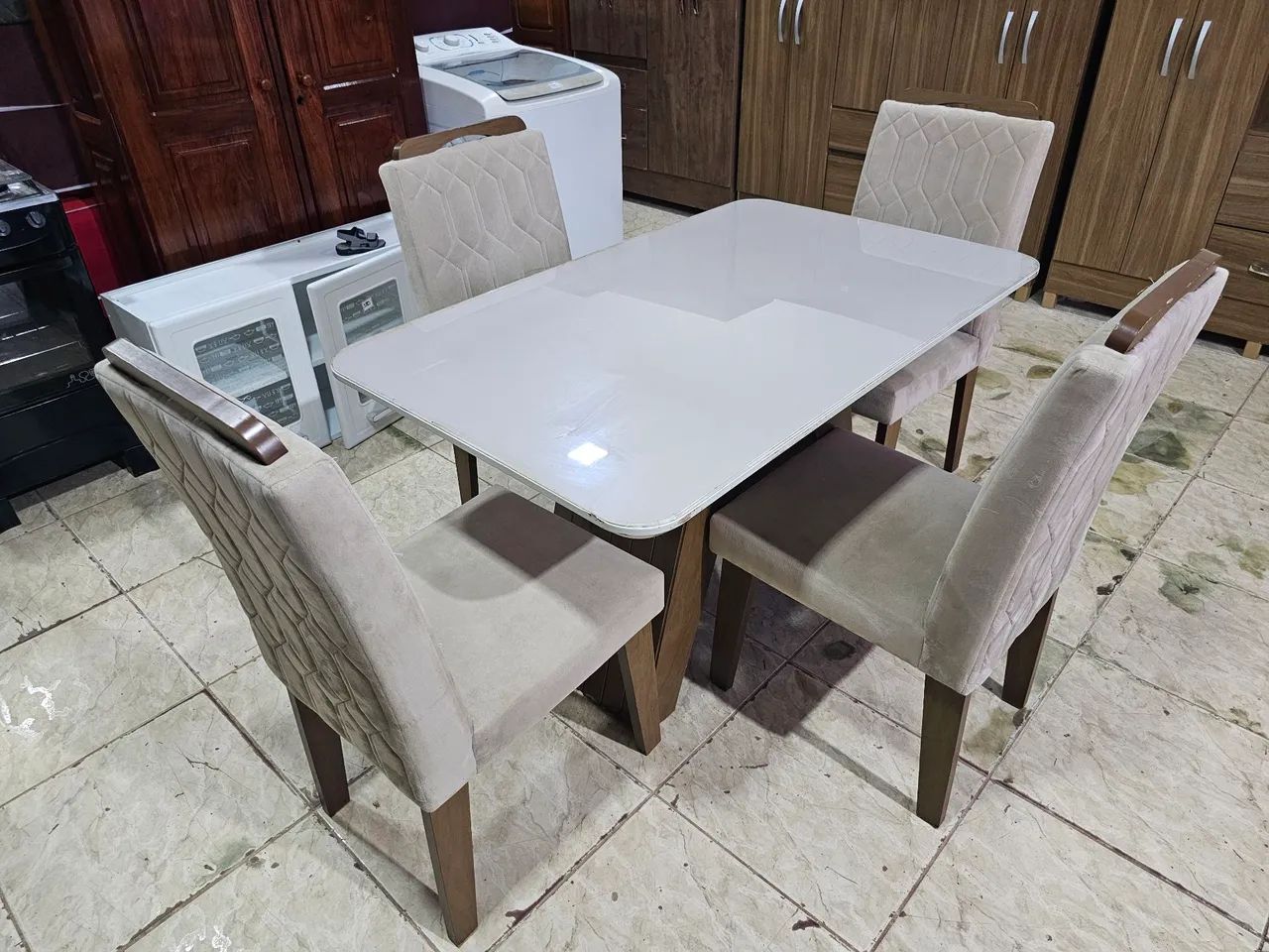 Mesa usada de 100%mdf tampão de vidro - Foto 4