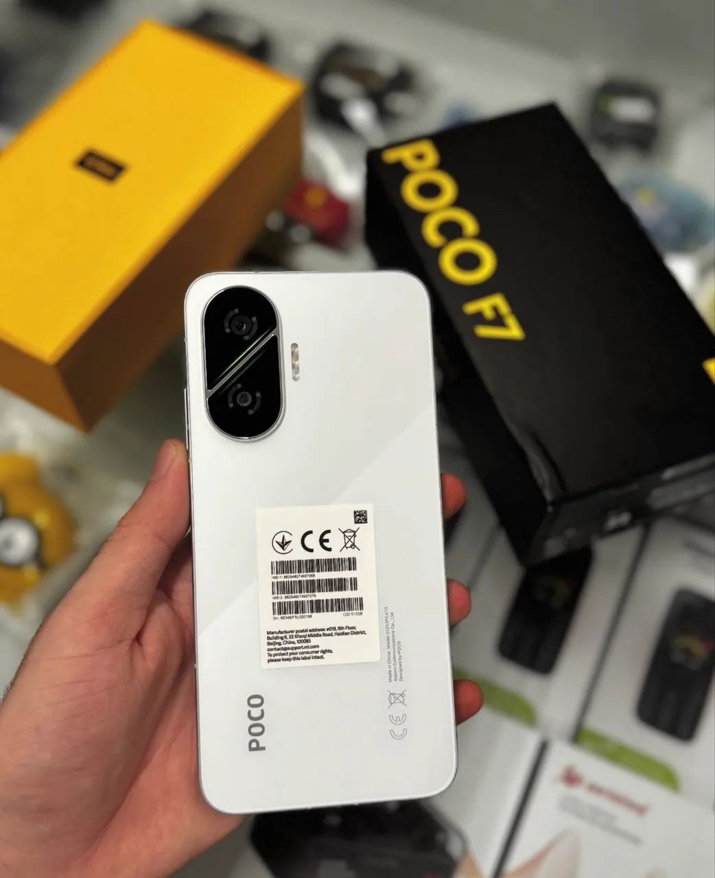 Poco F7 256/12GB NFC lacrado 1 ano garantia - Celulares e