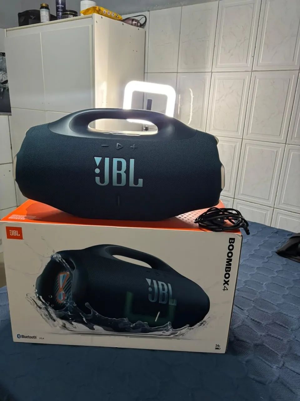 JBL bombox 4 