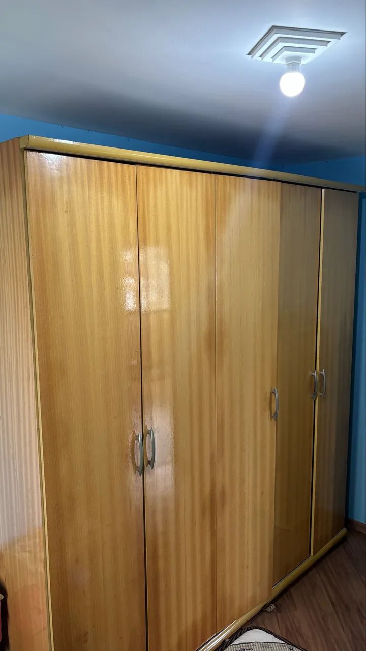 Guarda roupa casal marfim 