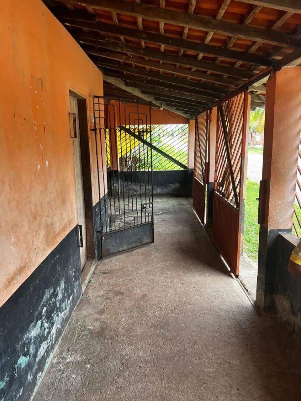 Pra venda ótima casa espaçosa  - Foto 2
