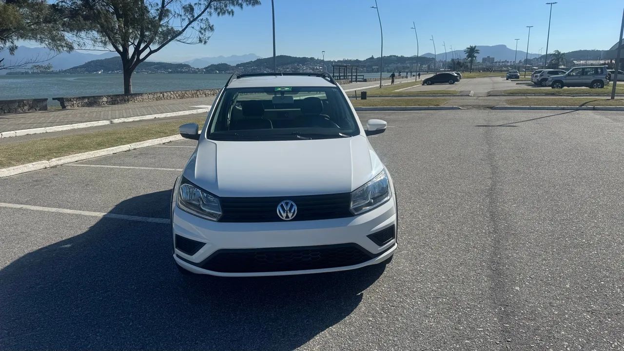 Volkswagen Saveiro Trendline 1.6 T.flex 8V CE 2017 - Foto 2