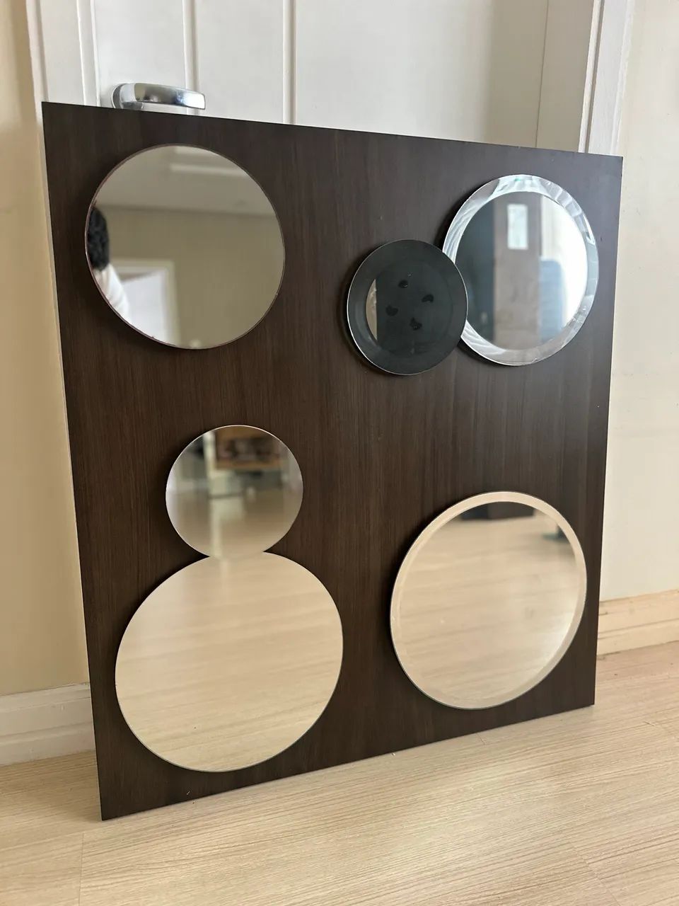 Quadro Decorativo com Espelhos Redondos - Design Moderno e Sofisticado - Foto 4