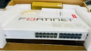 Switch Fortinet FS-124F-FPOE NOVO NA CAIXA