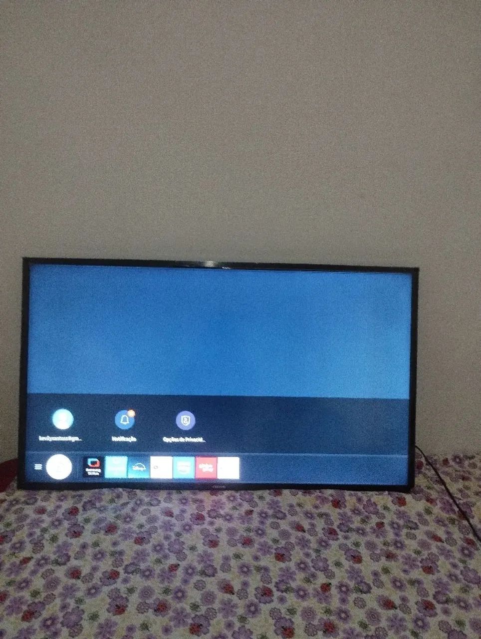 Vendo uma tv smart Samsung 43 polegadas  - Foto 2