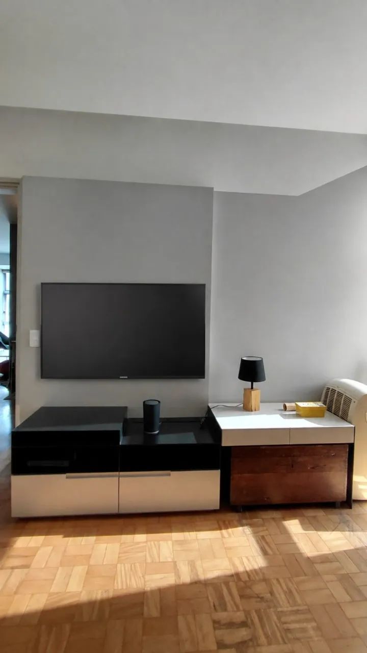 Marcenaria sob medida - rack + painel para TV e módulo auxiliar - MDF cinza e laca