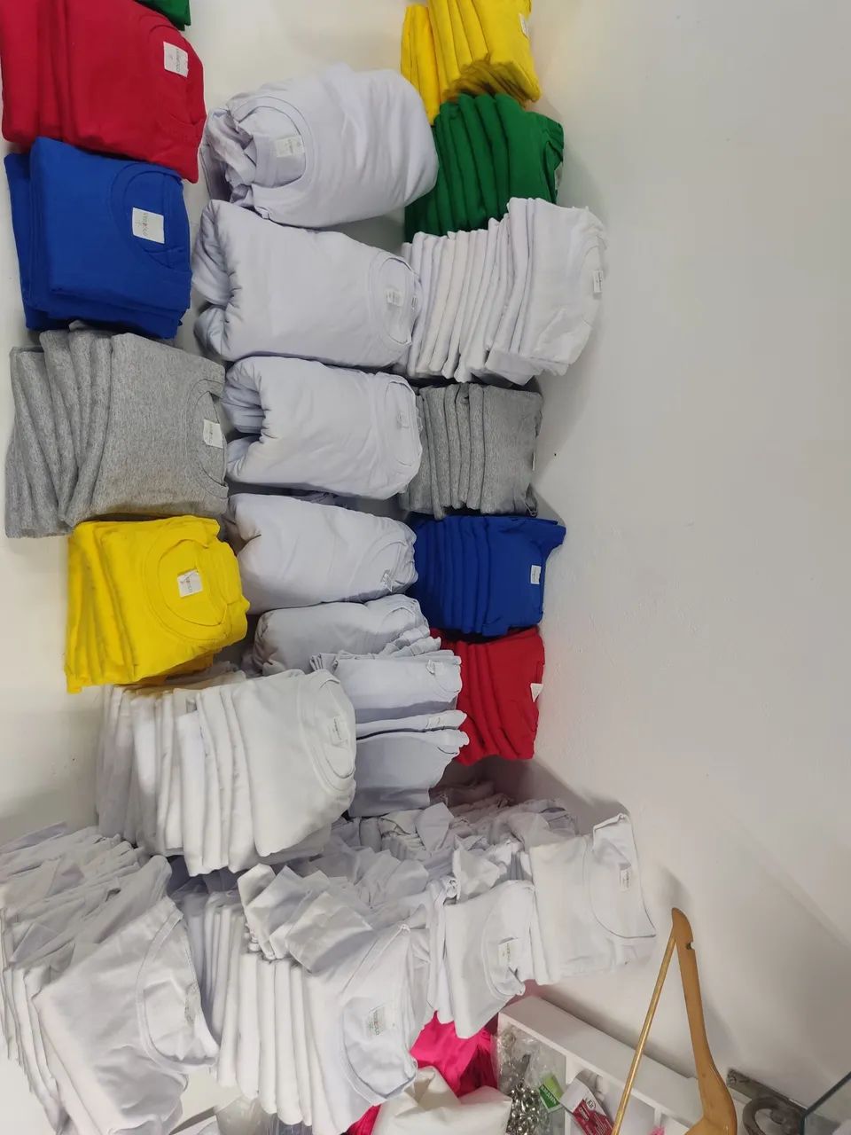 Cada unidade $4.