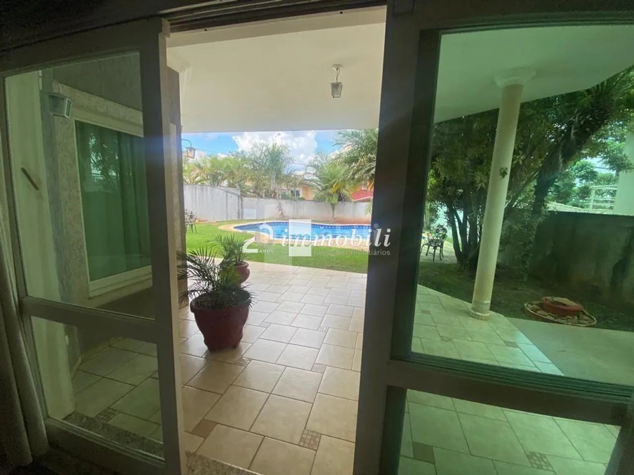 Condomínio Golf Village, com 5 quartos sendo 4 suítes e lazer - Foto 4