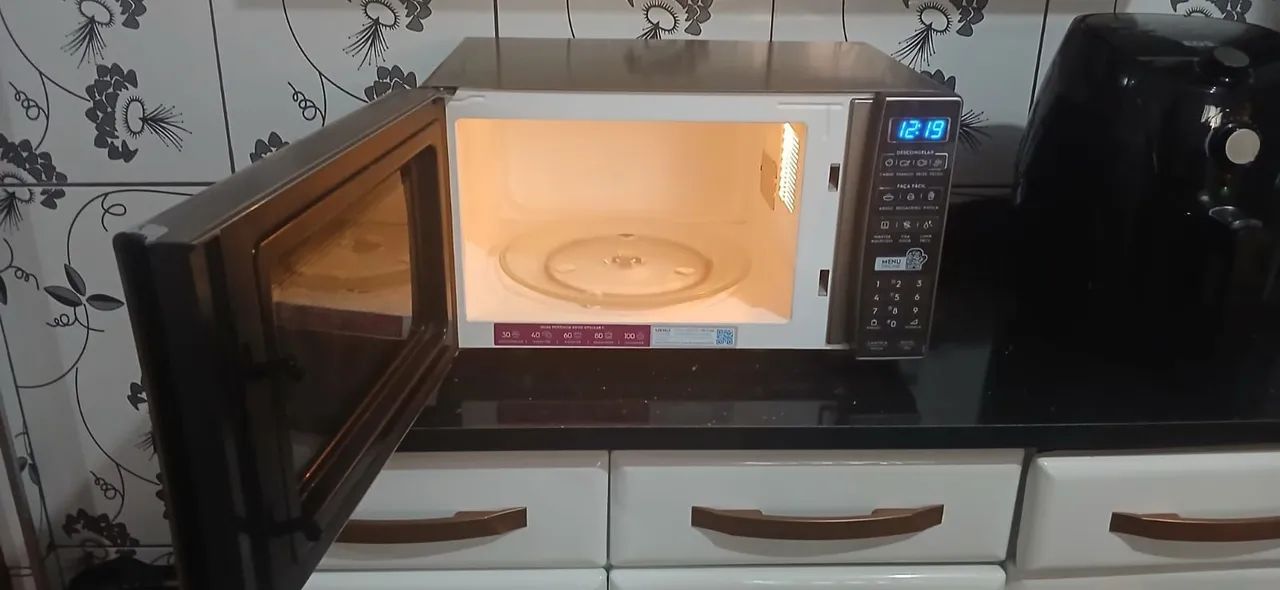 Microondas Eletrolux 27litros  - Foto 2