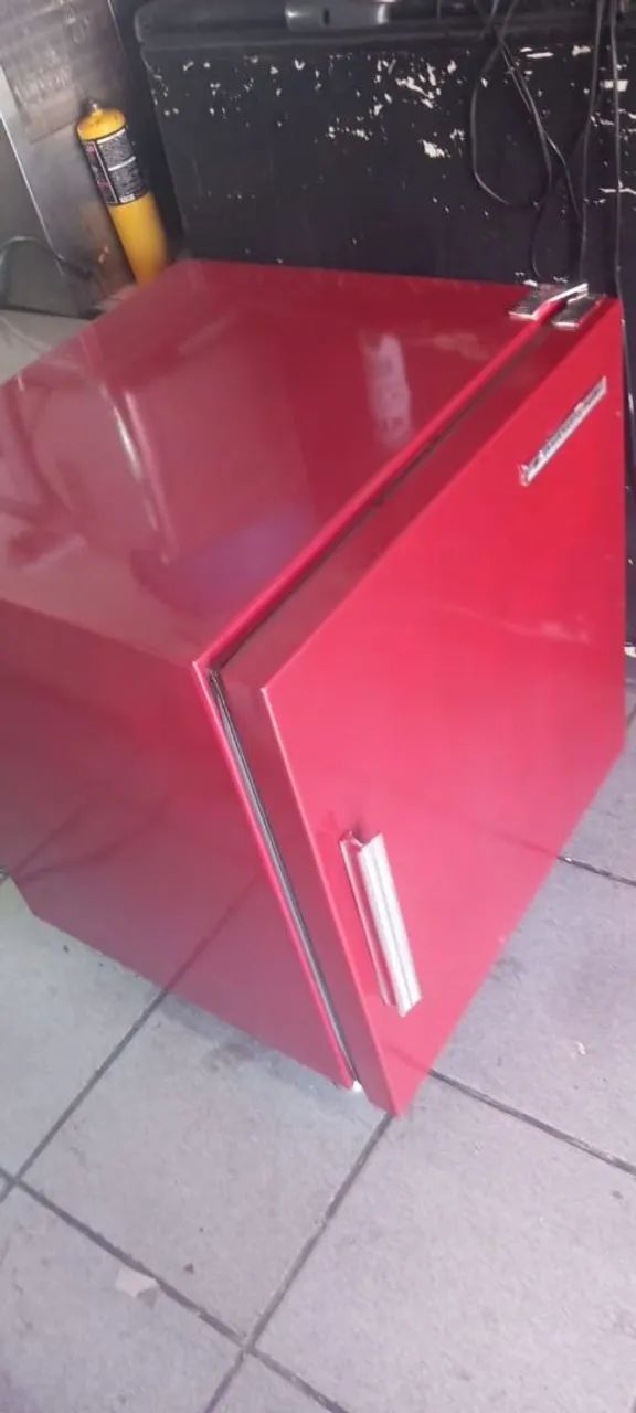 Frigobar ótimo estado funciona perfeitamente 