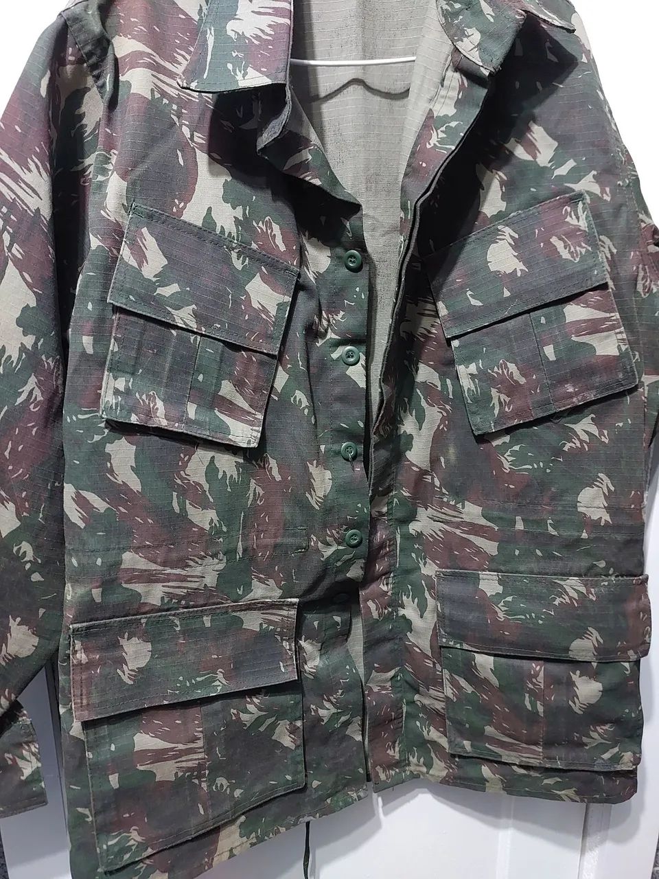 Jaqueta e calça camuflada - tamanho G. - Foto 3
