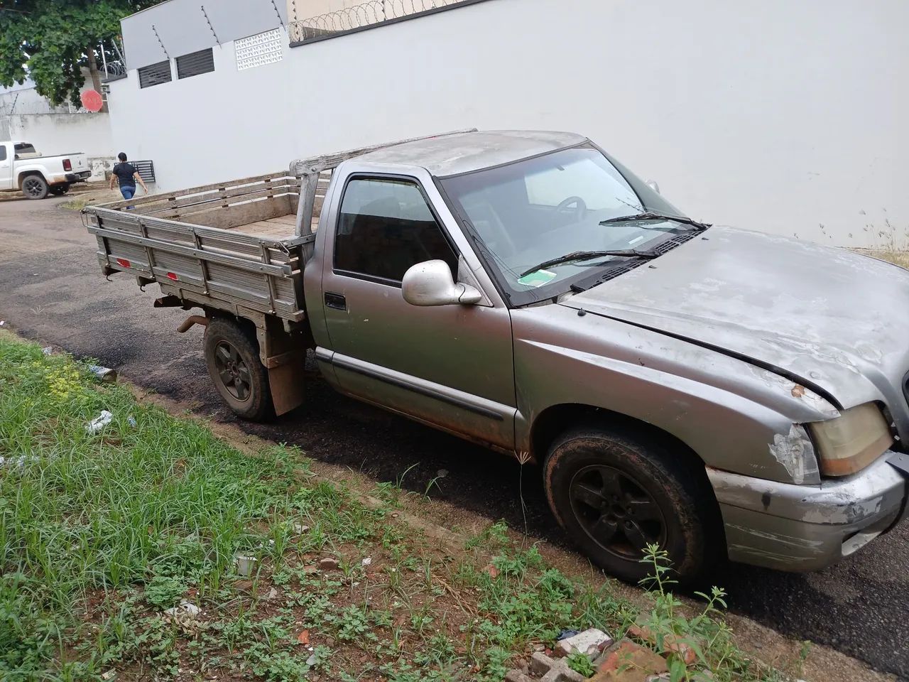 Frete e mudanças pequenas  carro médio  - Foto 2