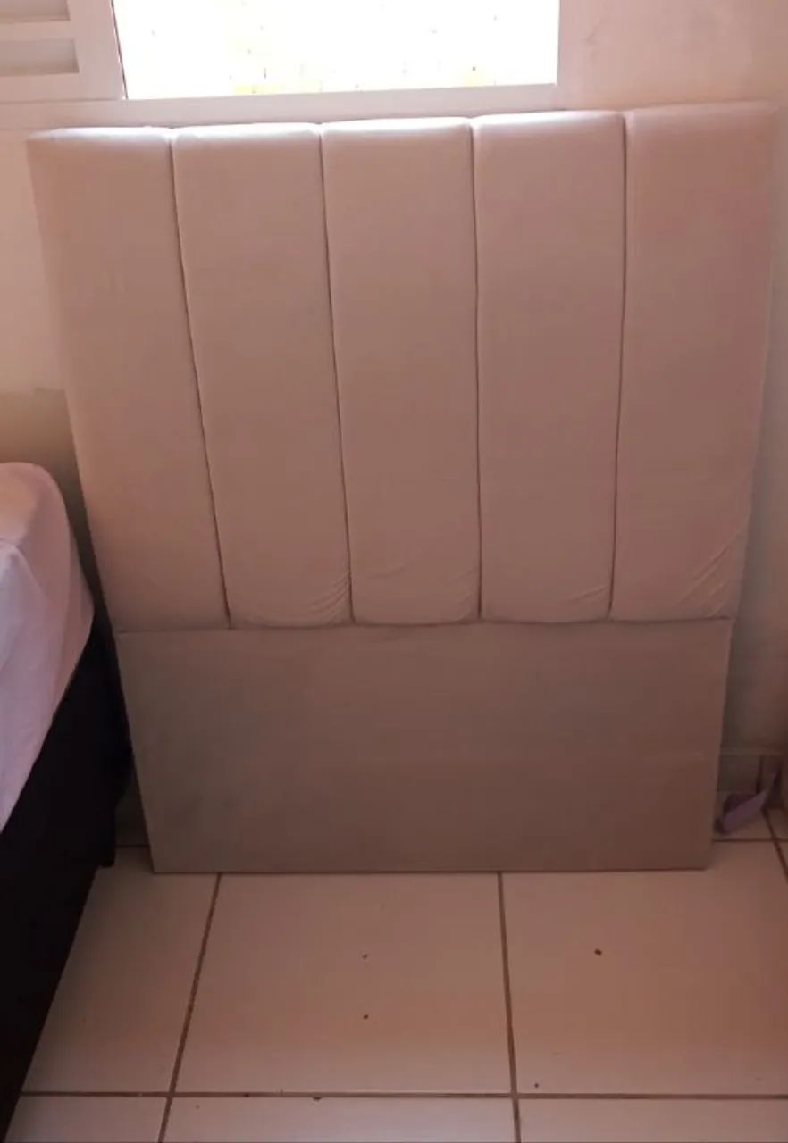 Cabeceira de cama solteiro, bege estofada