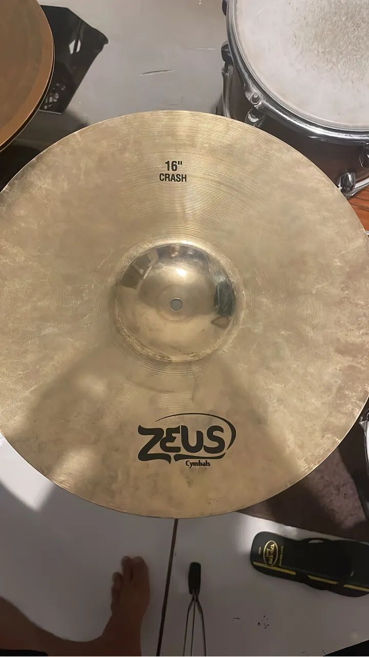 Crash 16 Zeus Hibrid B20 - Instrumentos musicais - Centro