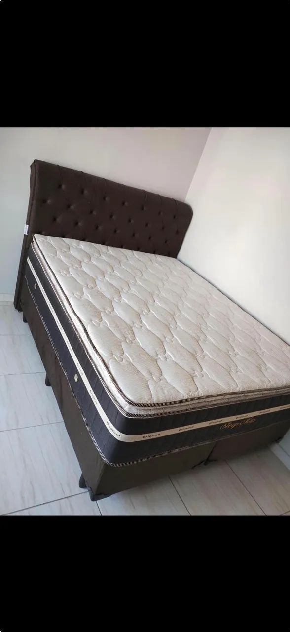 Cama Queen nova 