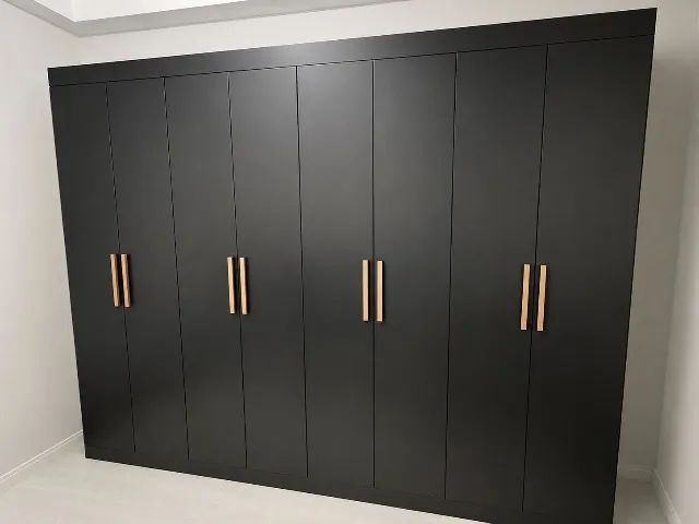Guarda roupa preto - Foto 2