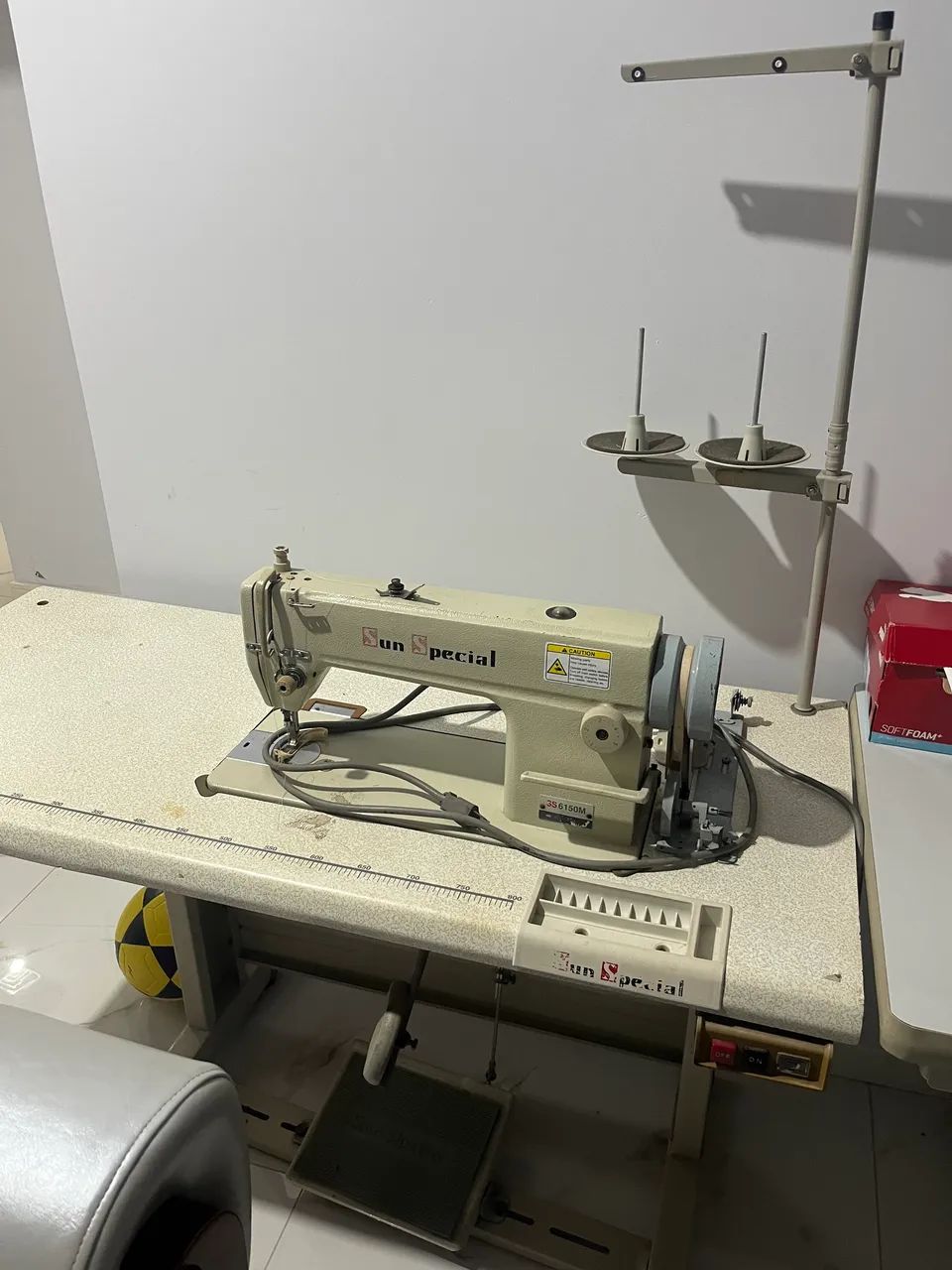 Máquina de costura reta industrial Sun Special SS6150M 