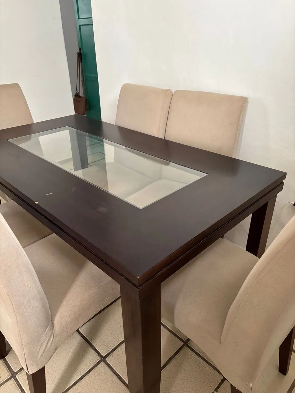 MESA COM 6 cadeiras  - Foto 2