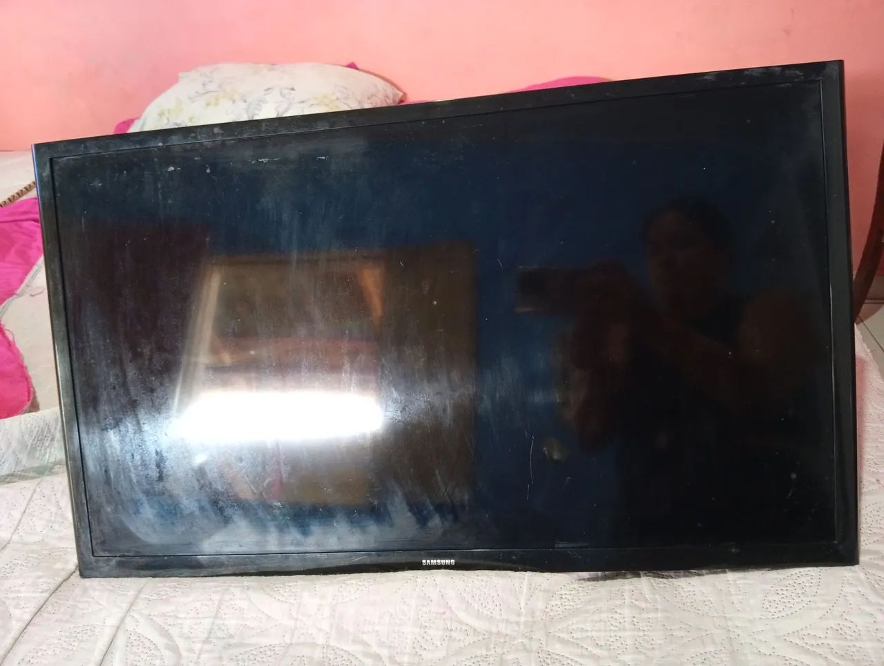 Vende essa Tv Samsung Smart  32 polegadas com defeito  - Foto 2
