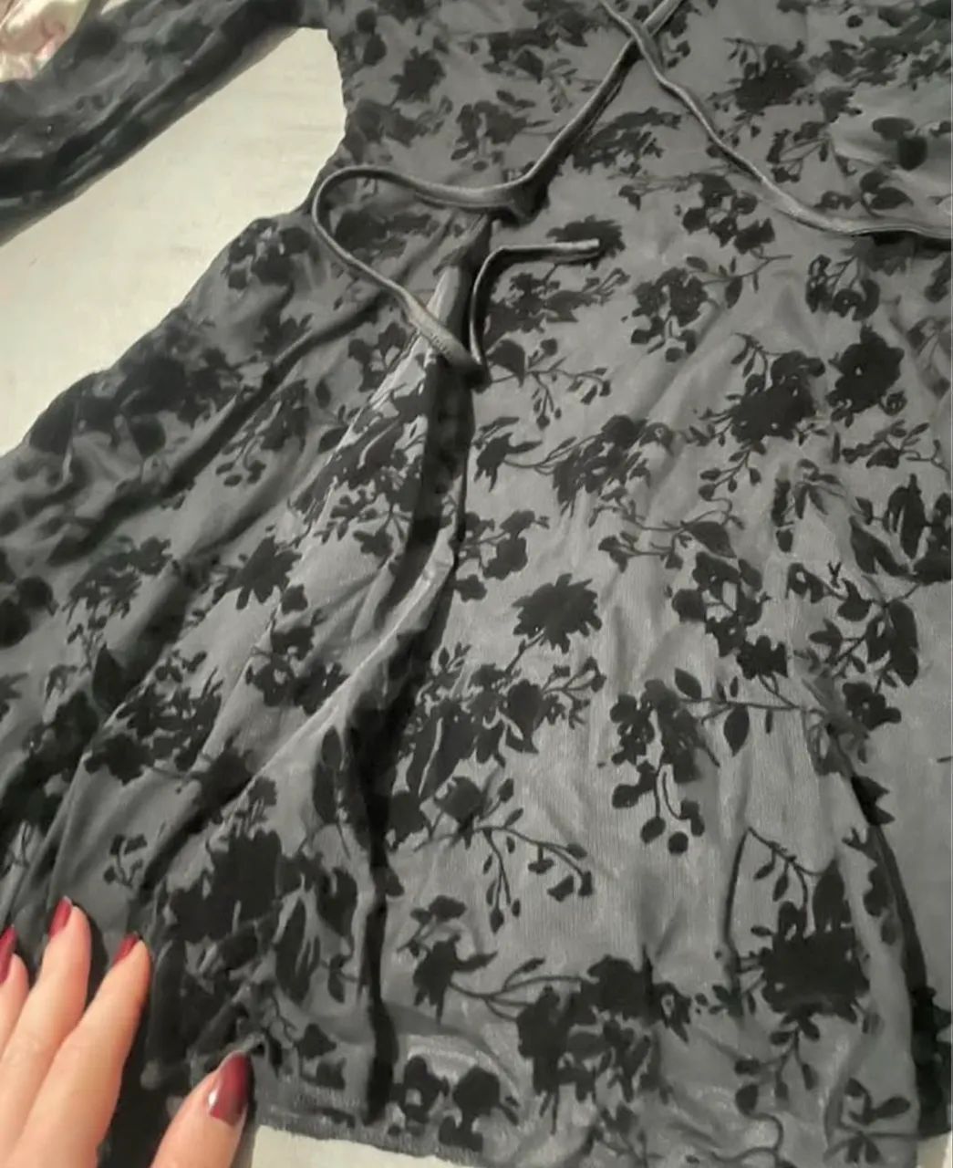 Vestido veludo preto P - Foto 3