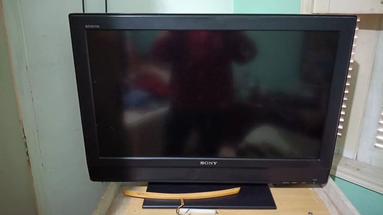 Vendo tv Sony não e smartv ta sem controle 