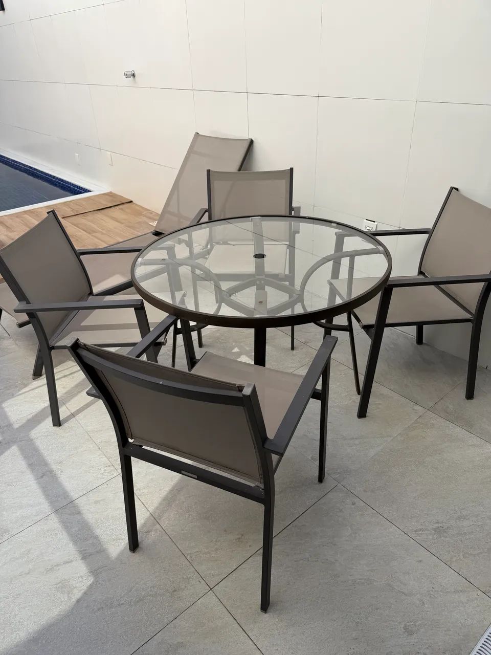 Mesa e cadeira - Foto 3